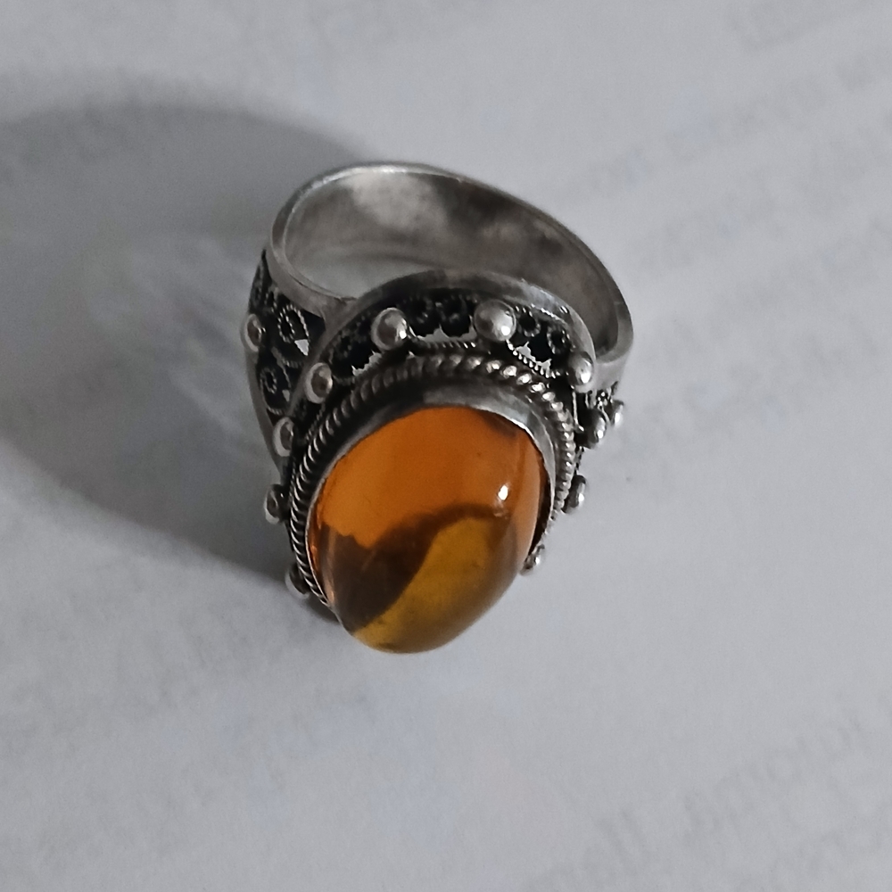 Elegant Silver and Amber Ring
